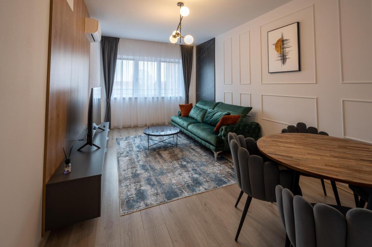 Ultracentral Luxury Apartament Nagyvárad Kültér fotó